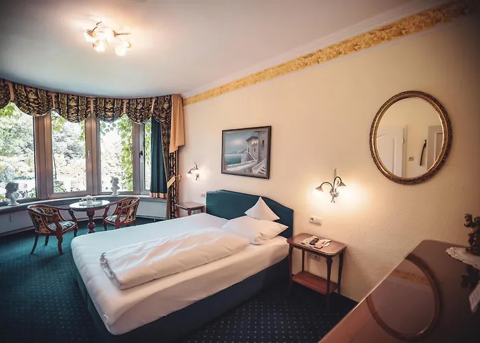 Zur Heimat - Ihr Weidener Mit Hauseigenen Parkplaetzen Und Wellness Hotel 3*