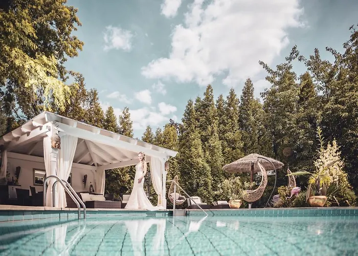 Zur Heimat - Ihr Weidener Mit Hauseigenen Parkplaetzen Und Wellness Weiden in der Oberpfalz