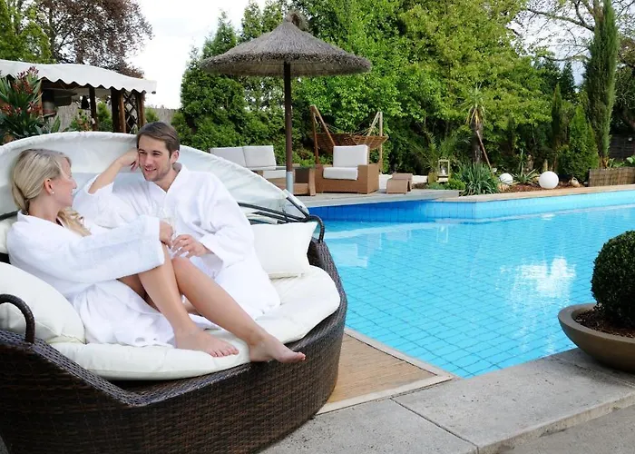 Zur Heimat - Ihr Weidener Mit Hauseigenen Parkplaetzen Und Wellness 3*