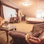 Zur Heimat - Ihr Weidener Mit Hauseigenen Parkplaetzen Und Wellness Hotell 3*